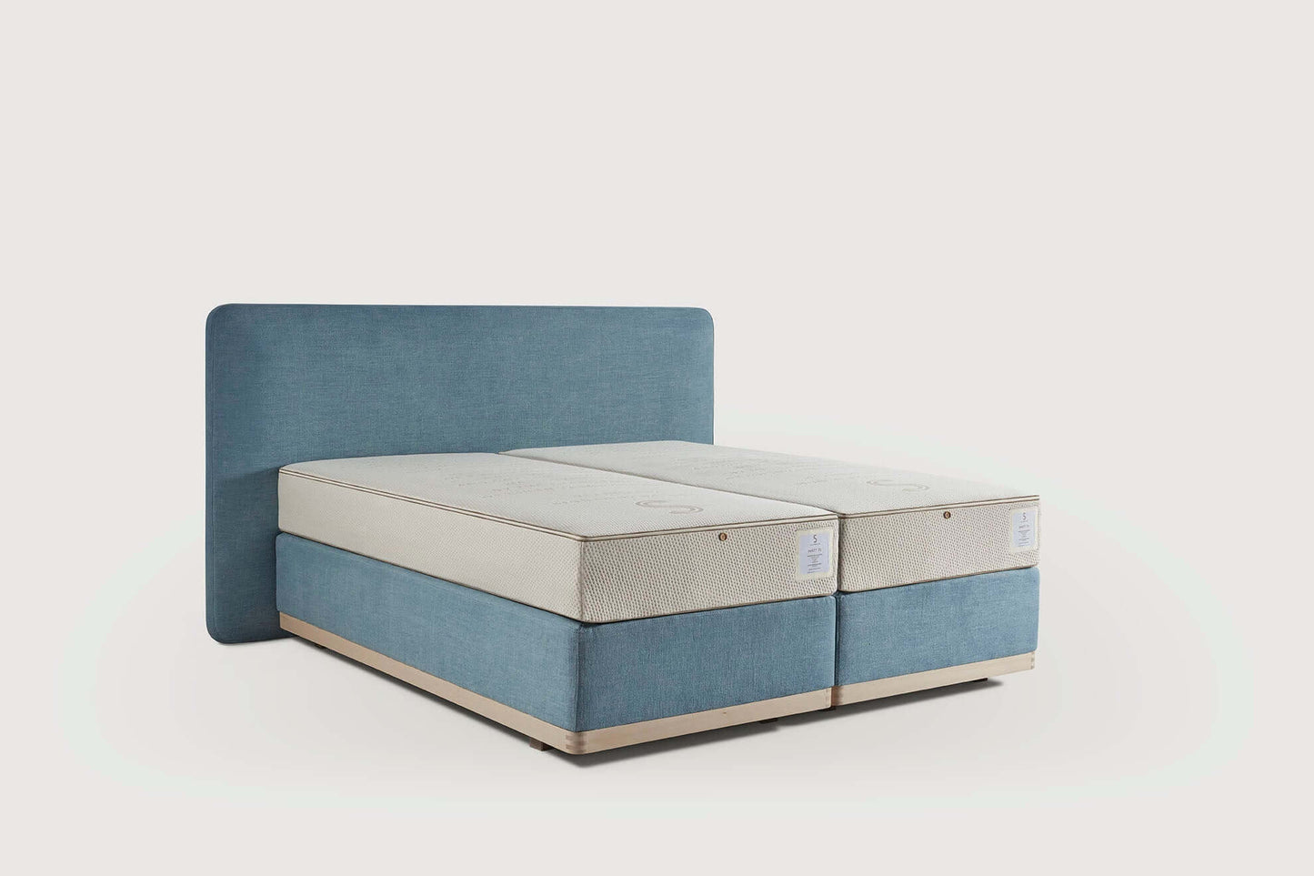 Coco-Mat Signatur Bed