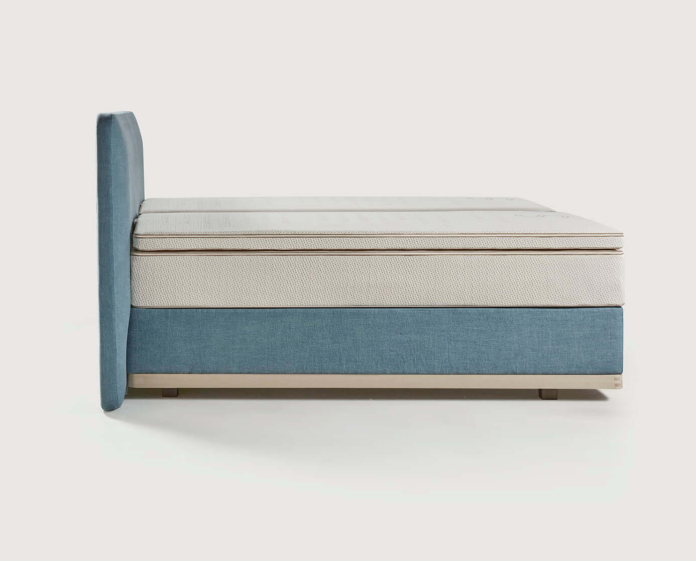 Coco-Mat Signatur Bed